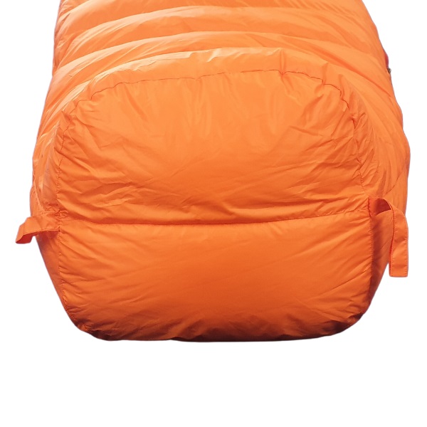 boxed-foot-area-of-orange-downex-800-sleeping-bag (1).jpg